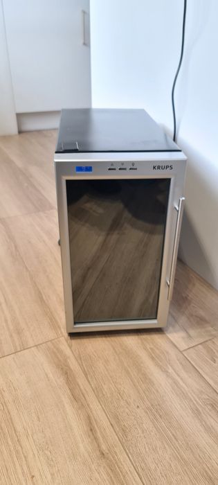 Chłodziarka KRUPS JC10 lodówka na wino
