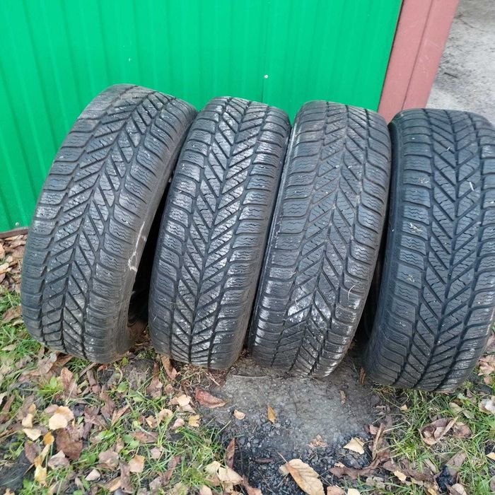 Opony, Koła zimowe 195/60/R15 Carisma !Okazja!