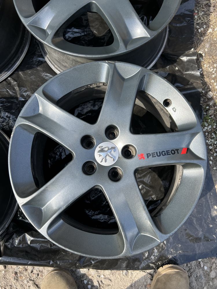 Комплект оригинальных дисков Peugeot 5x108 r17