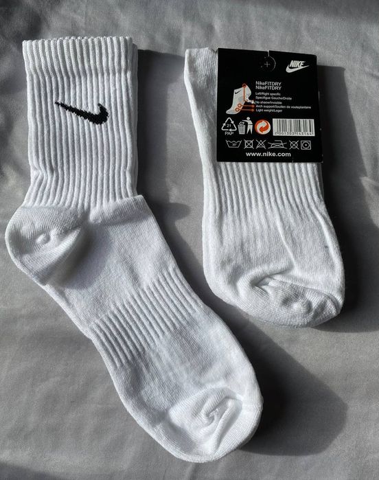 Skarpety Nike wysokie 35-39/40-45