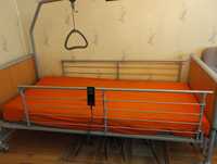 Łóżko rehabilitacyjne, elektryczne z wysięgnikiem