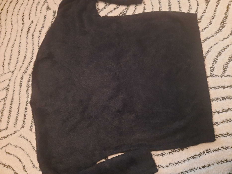 Sweterek alpakowy nowy