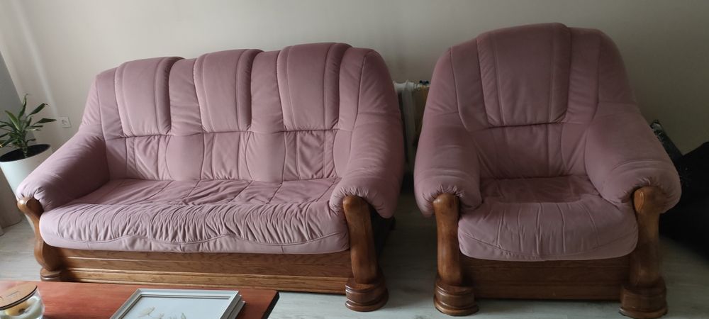 Zestaw sofa (z funkcją spania) i fotel