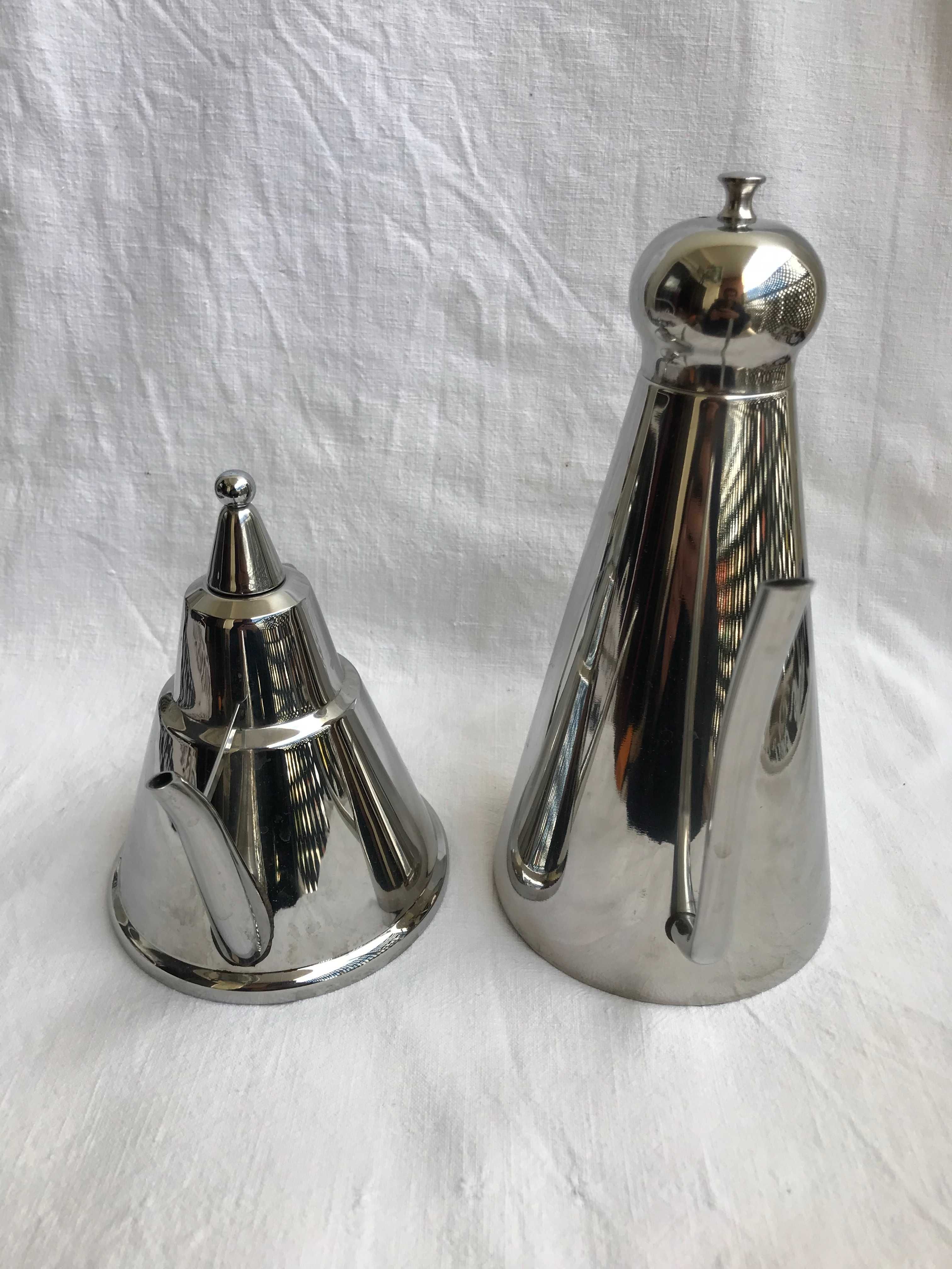 Conjunto de 2 chaleiras em aço