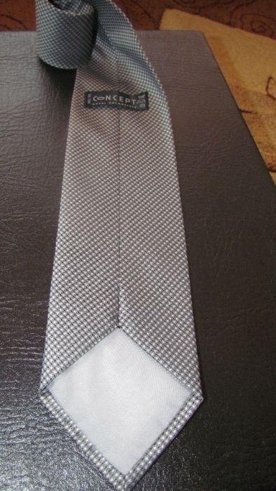 Elegancki Krawat jakich mało marki Concept nr 13