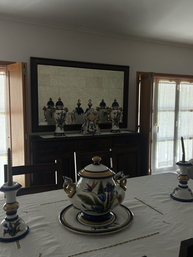 Porcelana Pintada à Mão - Galo d’ouro