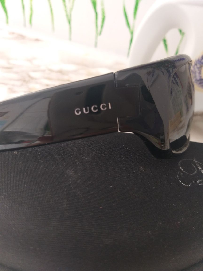Окуляри Gucci. Сонцезахисні.