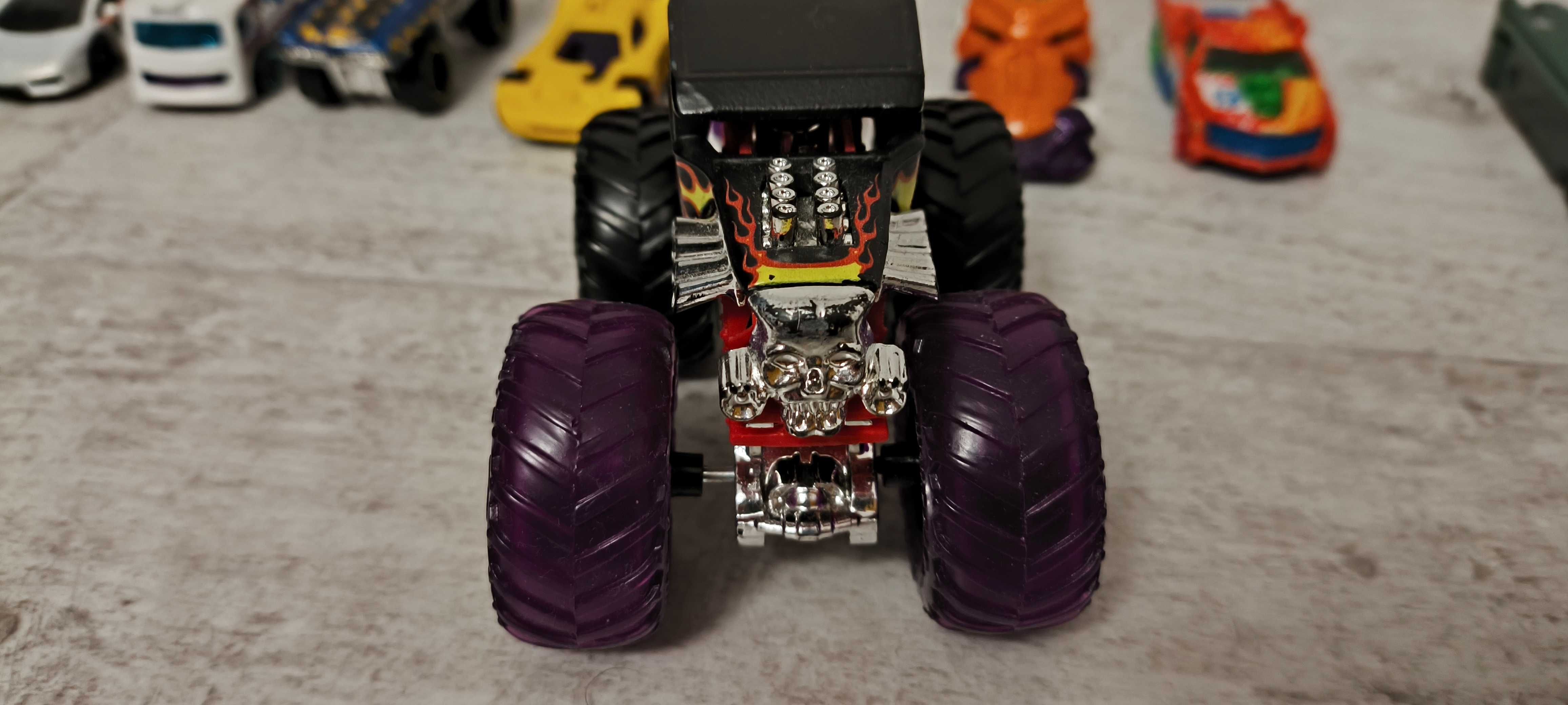 Duży Zestaw Hot Wheels Wyrzutnia + autka + Monster Truck - WARTO.