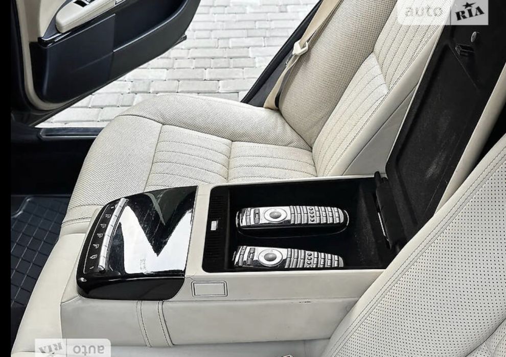 Mercedes W221 S600