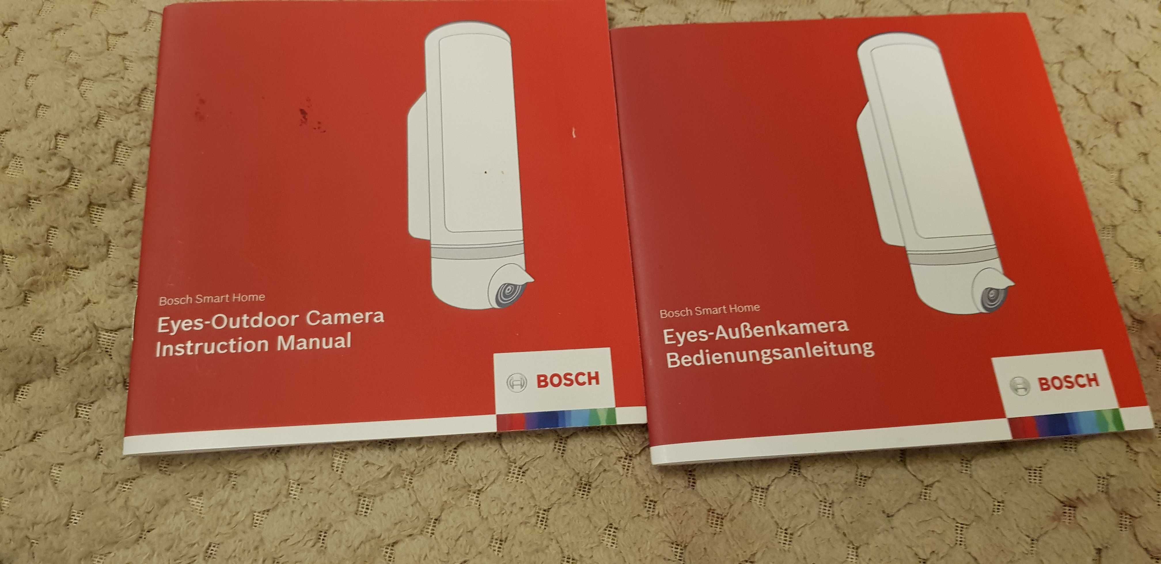 Kamera oswietleniem przed budynek Bosch
