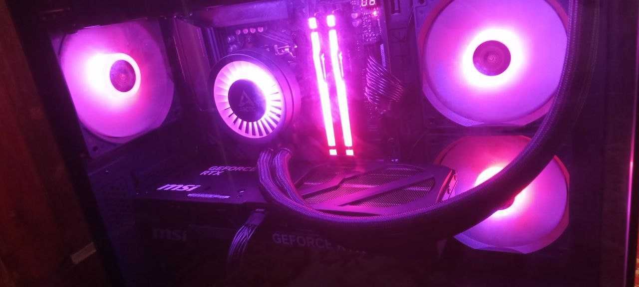 Комп'ютер (9800X3D + RTX 5080) та монітор (2K 180GHZ)