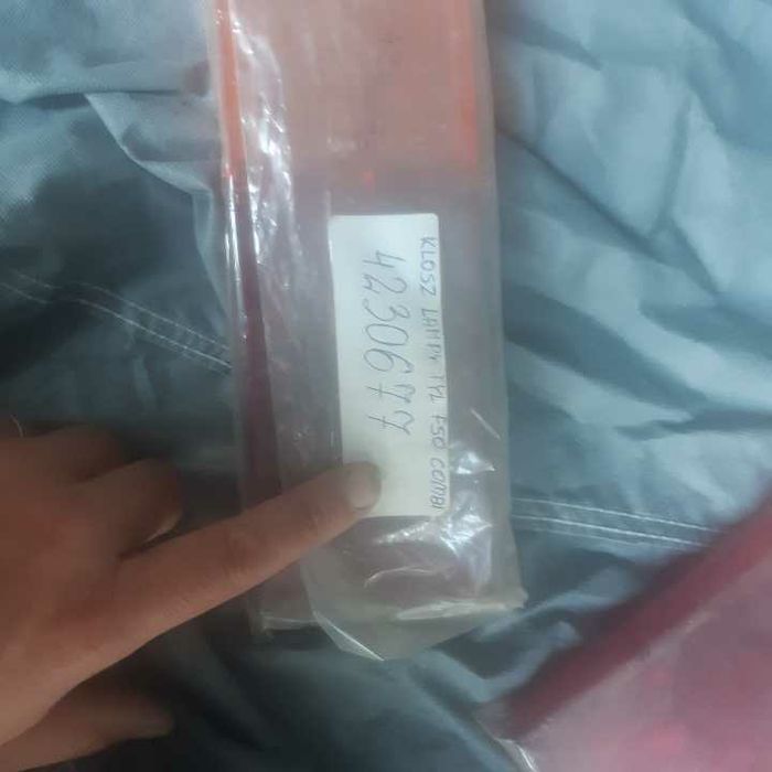 klosze tylnych lamp do fiata 125p kombi karetka