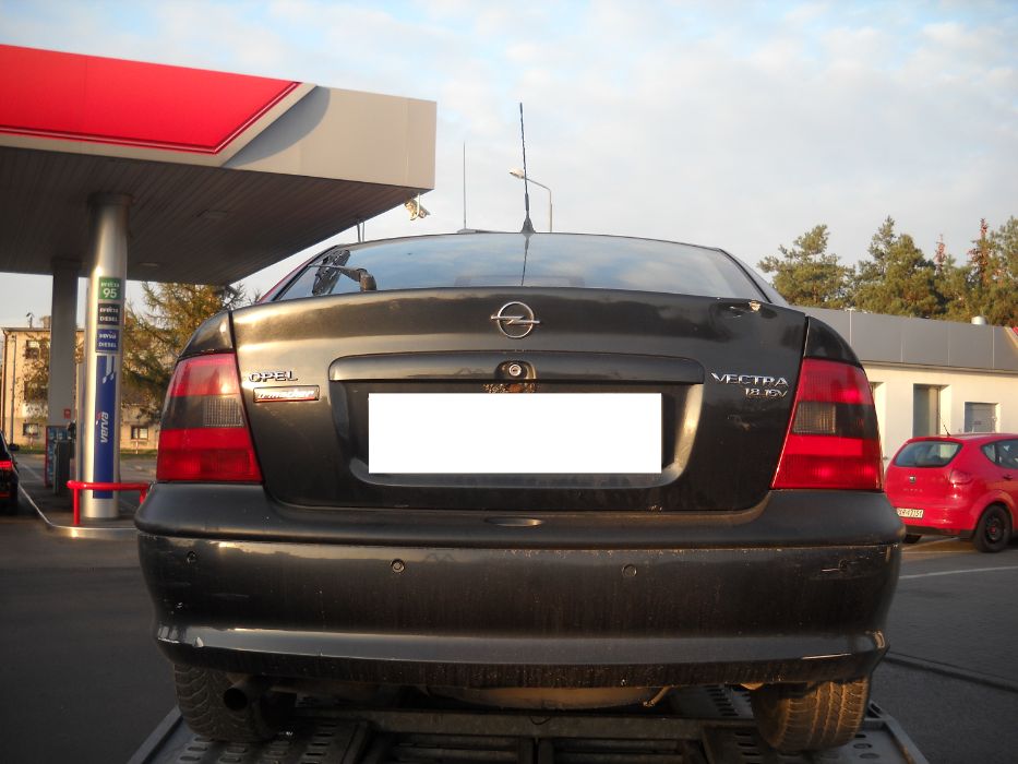 Opel Vectra B 1.8 benzyna zawieszenie - elementy zawieszenia