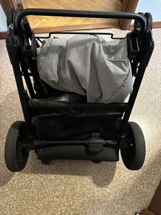 Дитяча прогулянкова коляска El camino