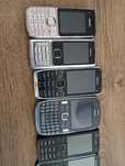 Zestaw telefonów nokia i Samsung