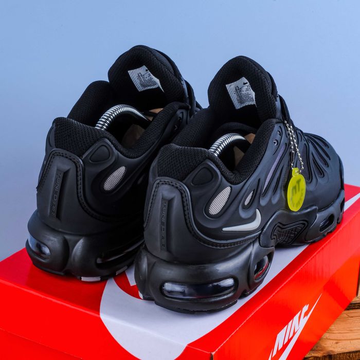 (1735) SALE Чоловічі Кросівки Nike Air Max TN Plus Drift чорні (41-45)