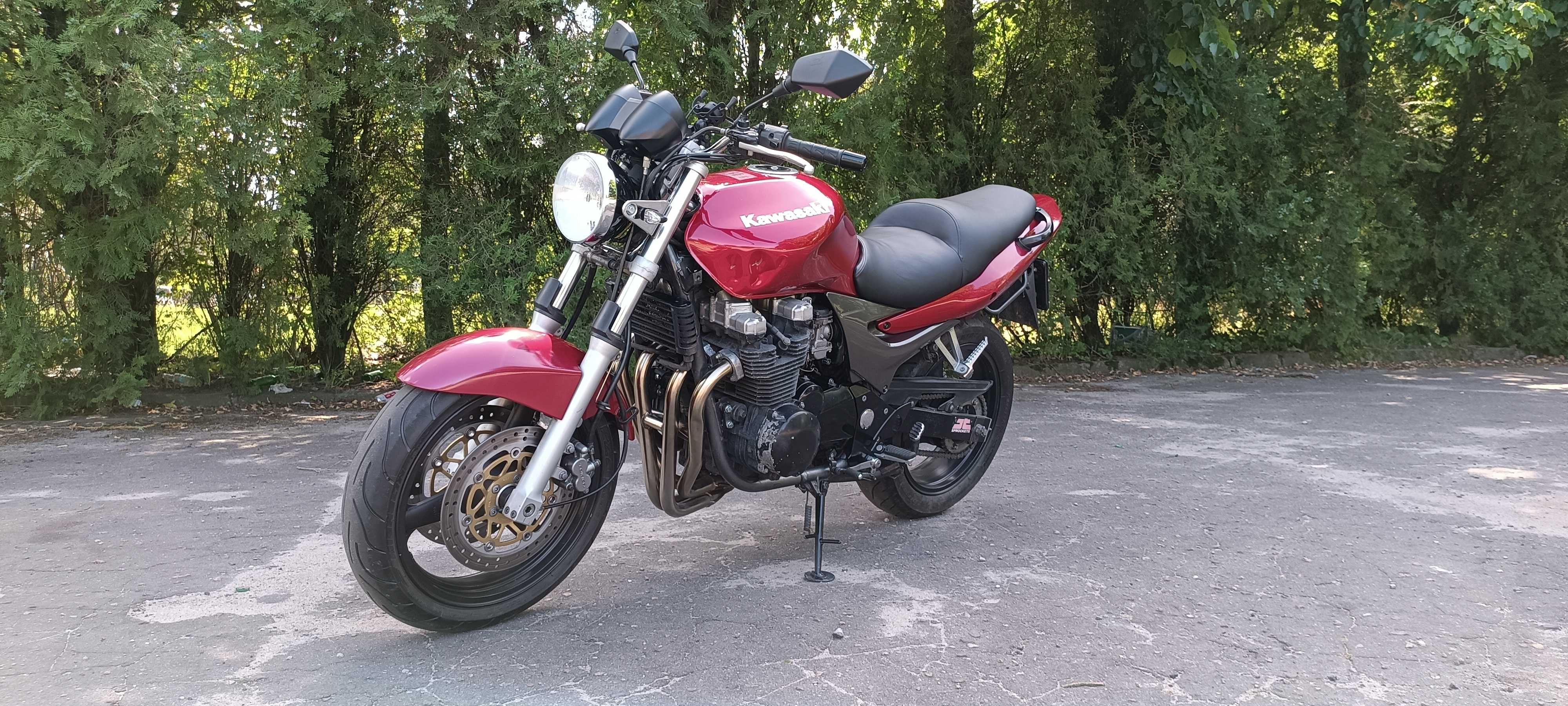 Kawasaki ZR7 2004r 750 licznik LCD wydech Scorpion bandit