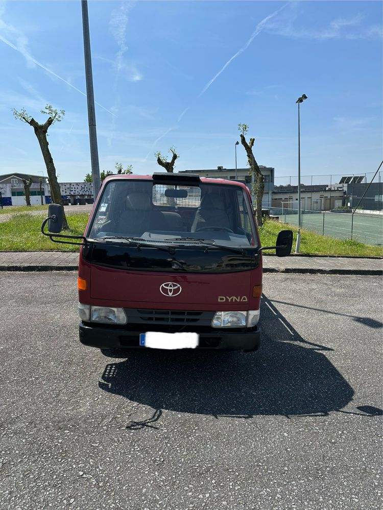 Toyota Dyna 150 - Rodado Duplo