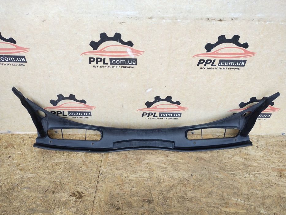 Ford Transit Connect Mk2 13-21 пластик под лобовое стекло жабо