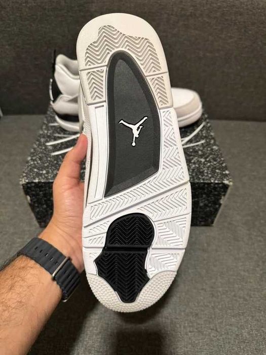 "Buty koszykówki "Nike_Air_Jordan 4_Retro_Black_Military_Roz.39