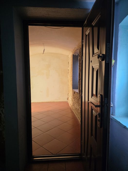 Mieszkanie do remontu na sprzedaż w Zarębie