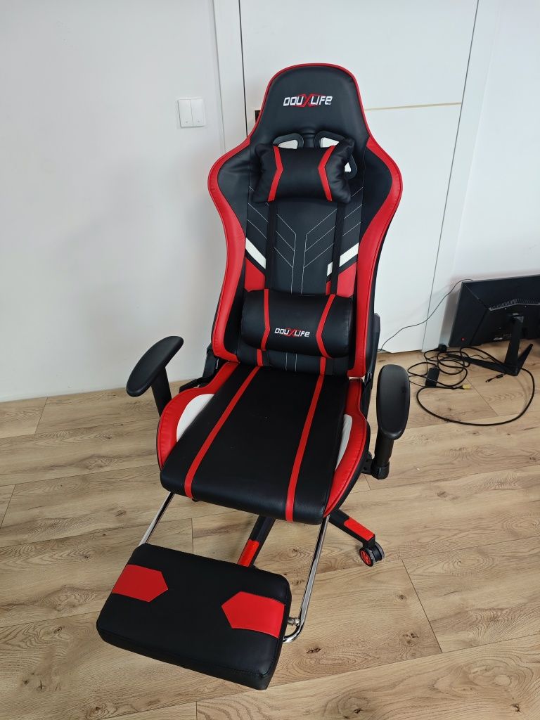 Fotel gamingowy Douxlife GC-RC03 z funkcją masażu