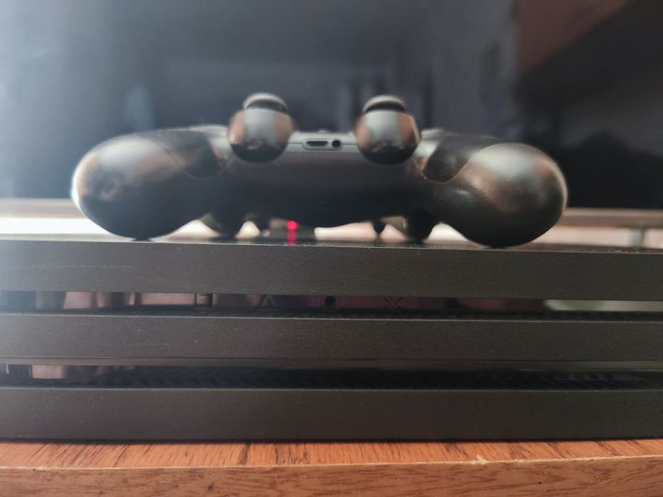 PlayStation 4 Pro(PS4 PRO) 1tb version