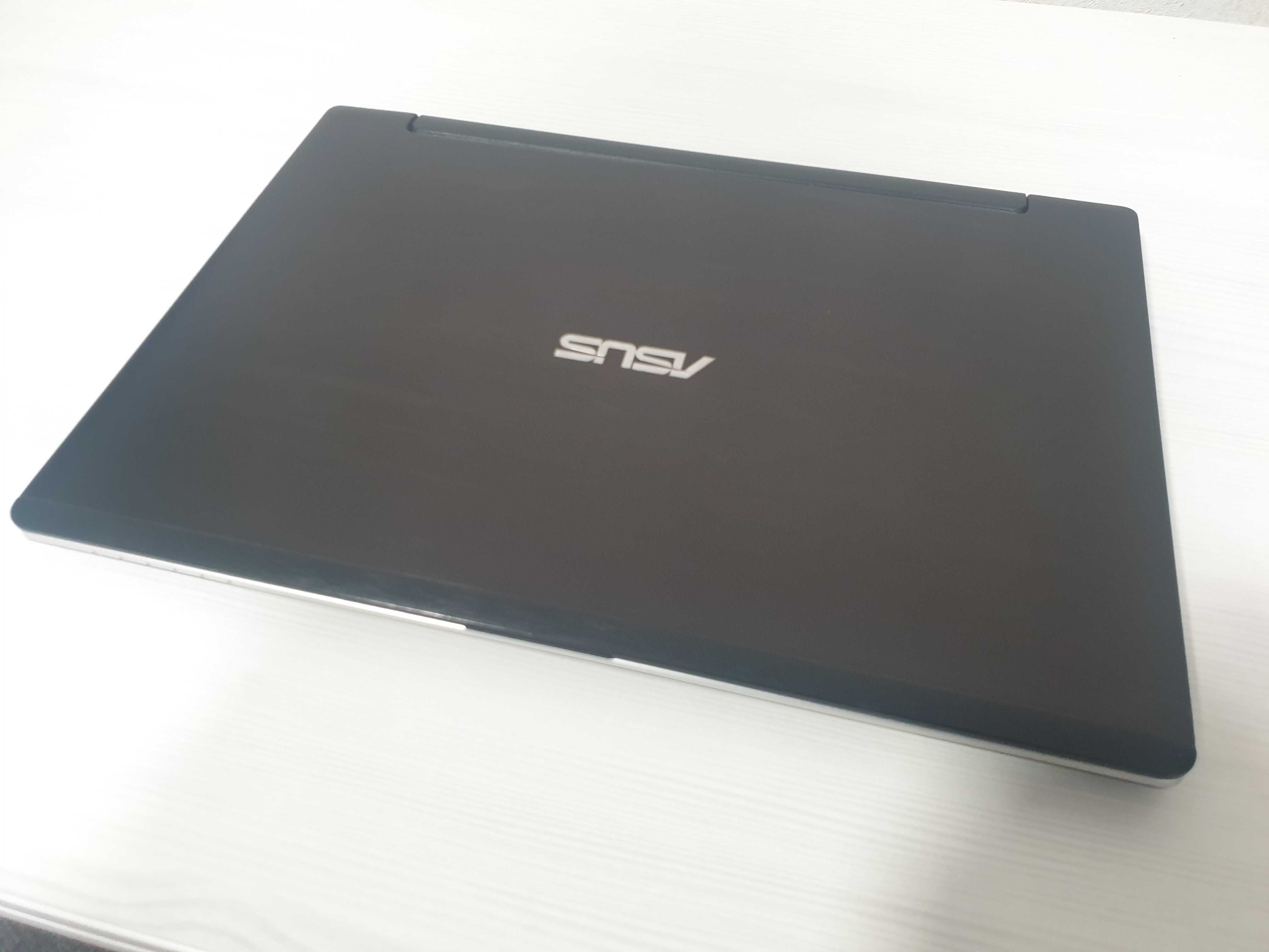 Ноутбук ASUS K56 (i7, 6GB, 128GB+750GB) в дуже гарному стані.