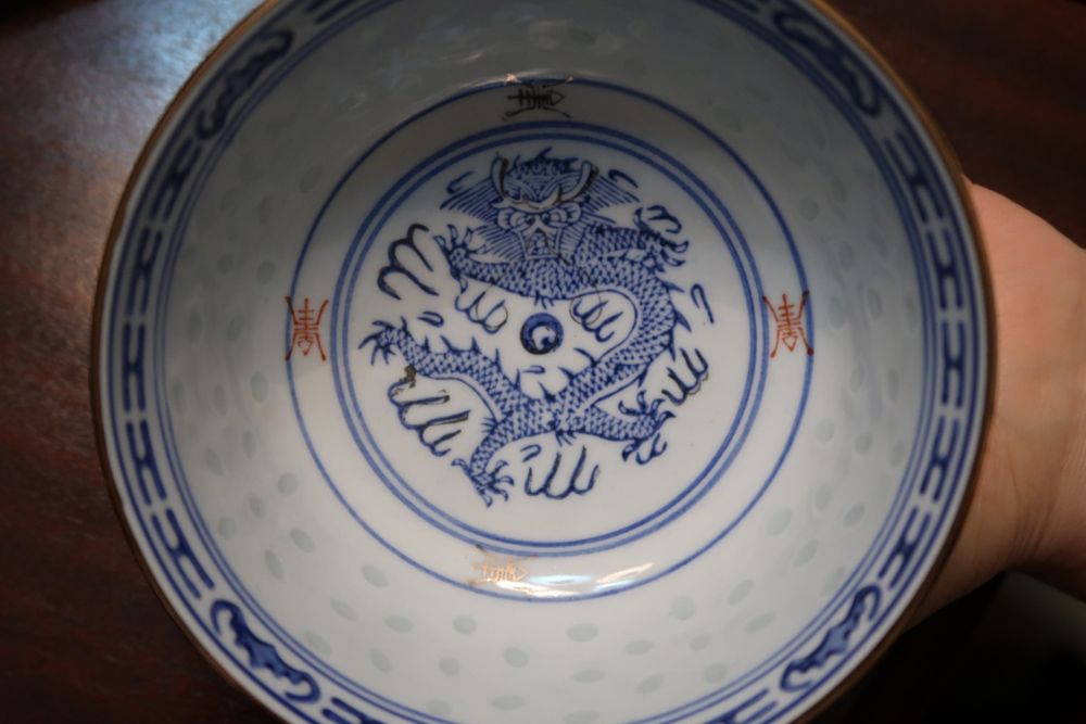 Tigelas chinesas com colher