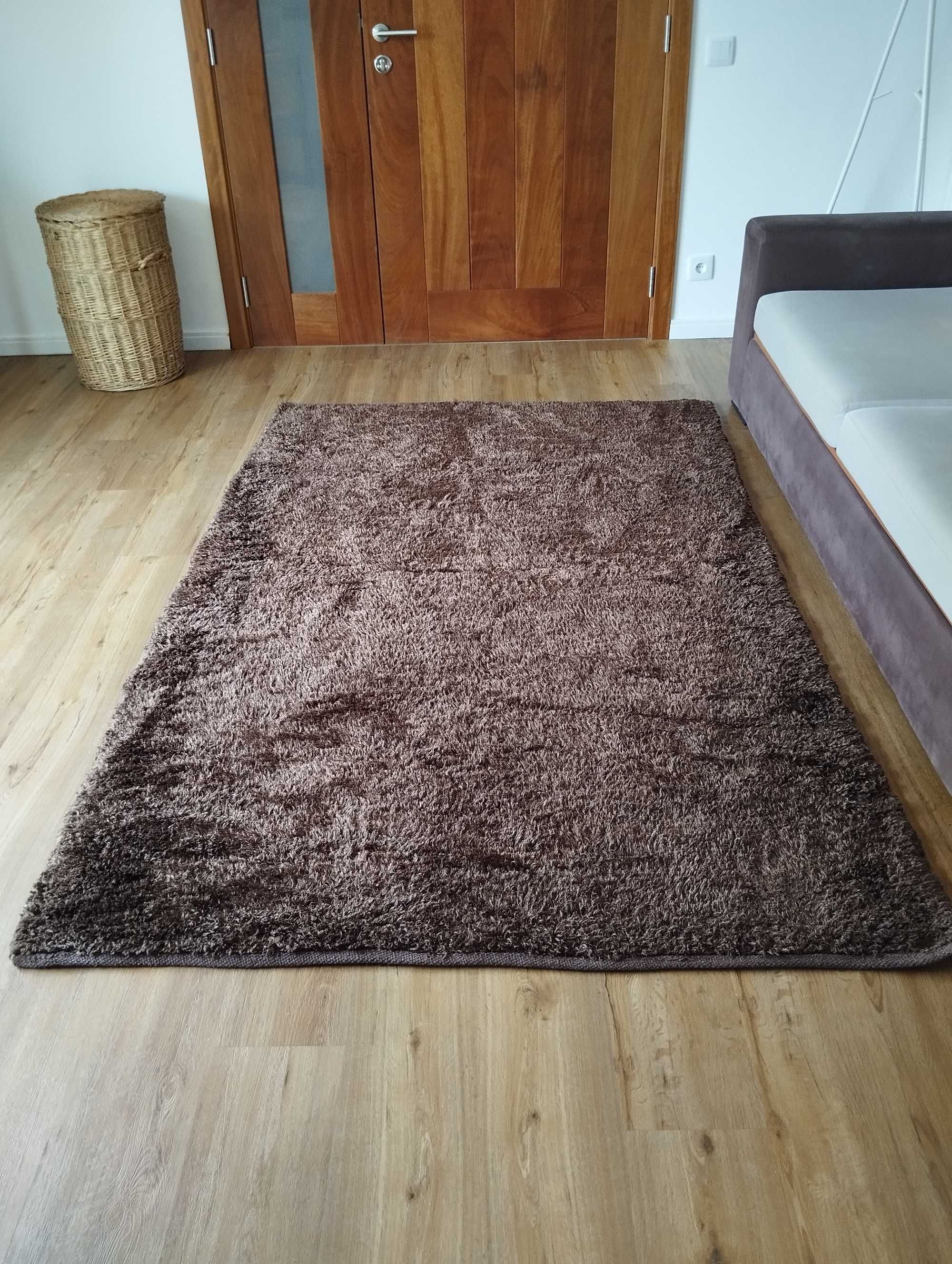 Carpete castanha como nova _ 2,20 x 1,40 m