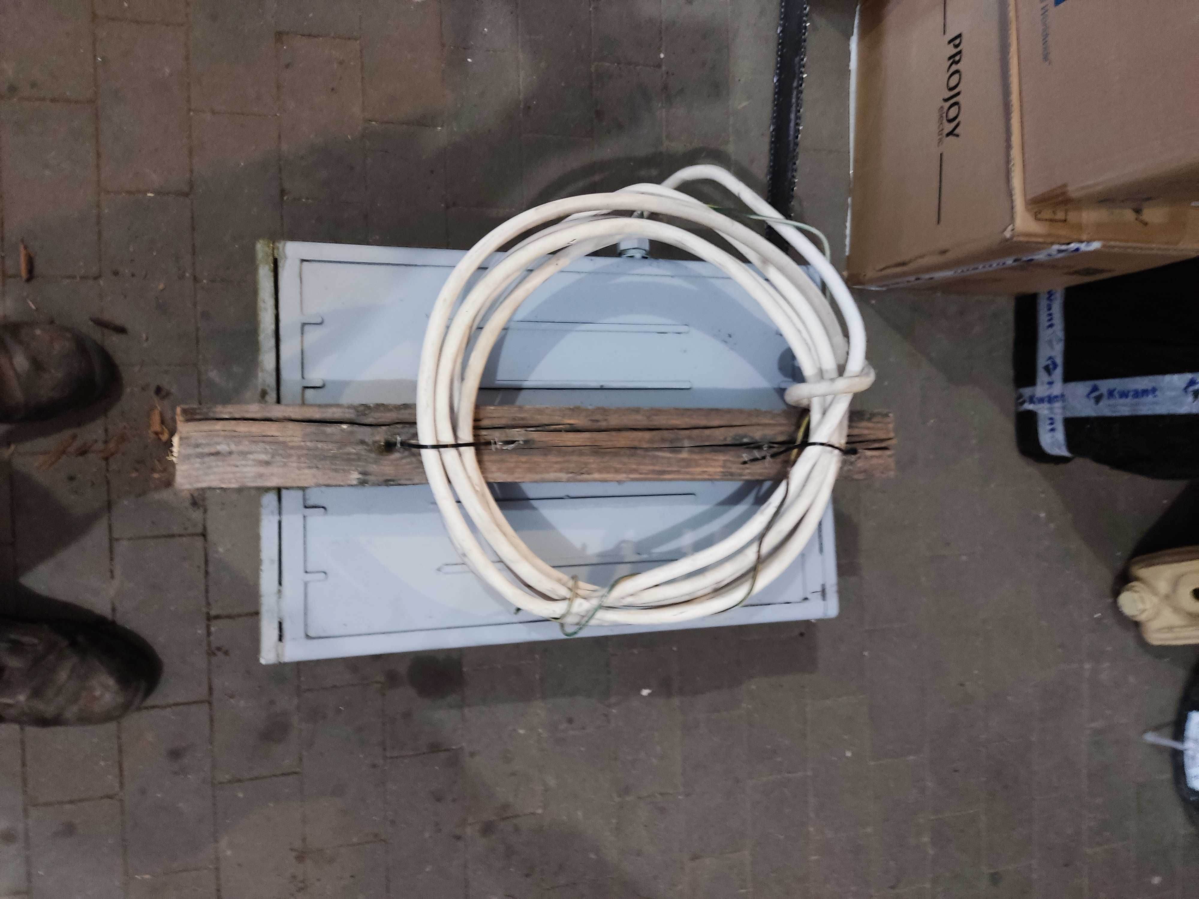 Prowizorka budowlana erbetka skrzynka elektryczna