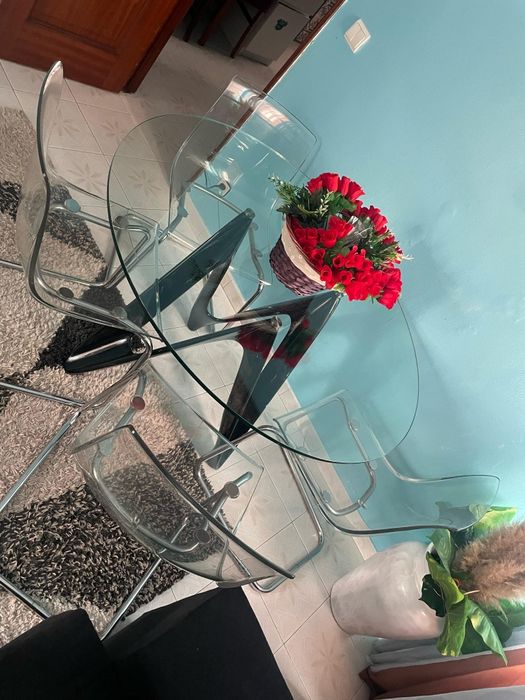 Mesa de vidro ( sala ou Jantar )