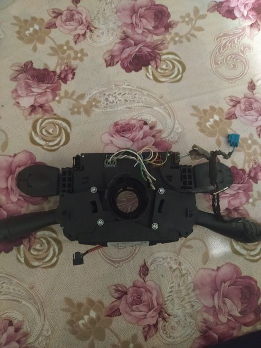 Підрулевй перемикач світла гитара Peugeot 407