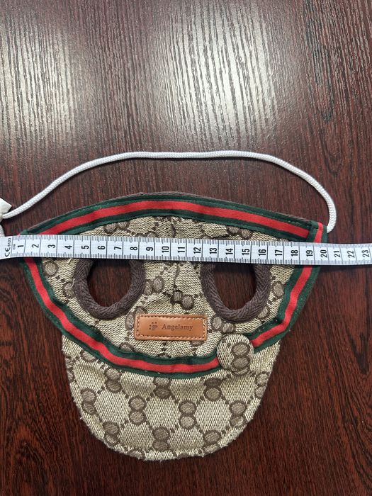 Одяг для собачок брендовий б/у