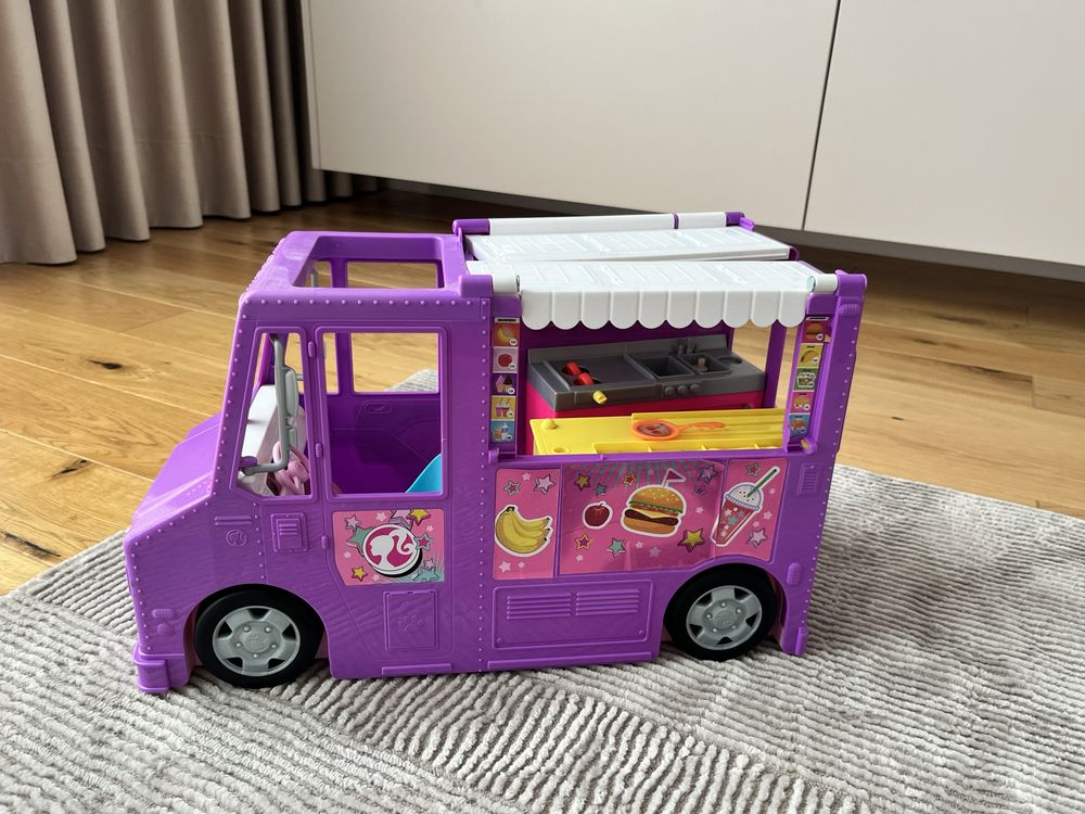 Sprzedam samochód foodtruck dla lalki barbie