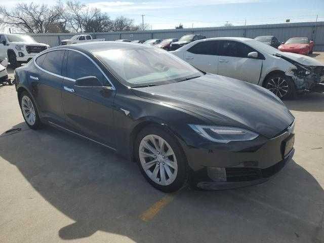 Tesla Model S 2016