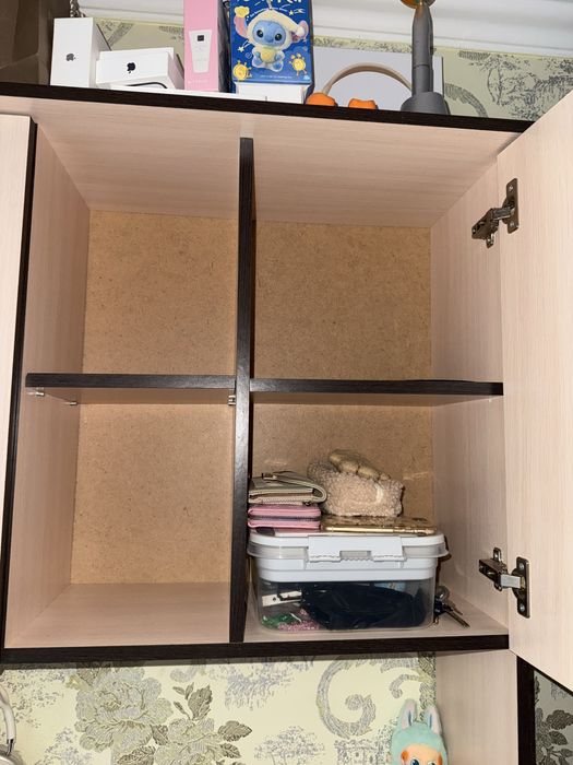 Письмовий стіл з надбудовою, парта, компʼютерний стіл з полицями, стіл