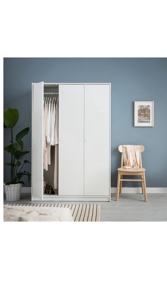 Roupeiro 3 portas Ikea modelo Kleppstad