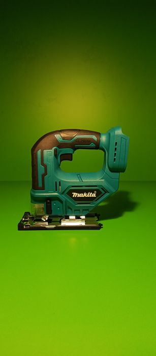 Porządna ręczna wyrzynarka na akumulator 18 v