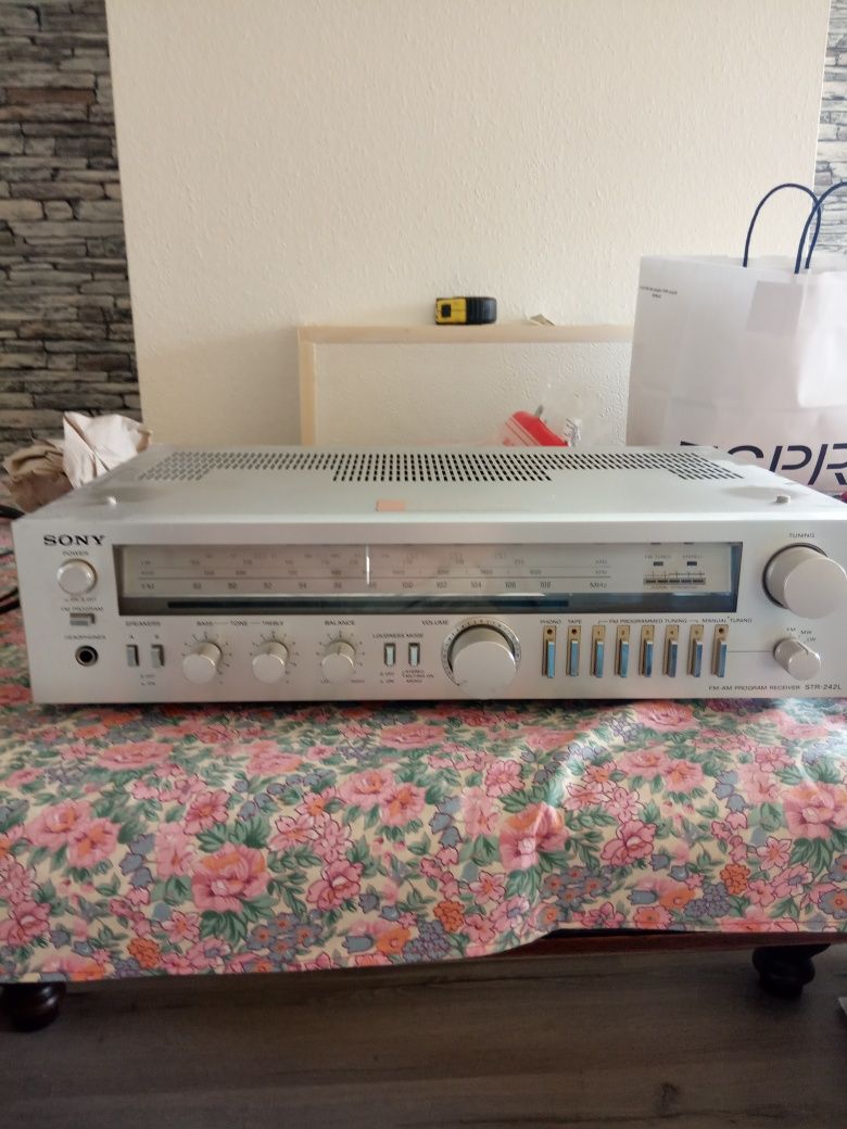 Amplituner  Sony STR- 242 L