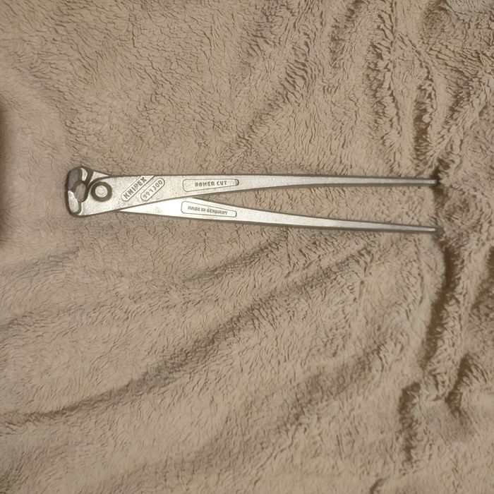 Cęgi obcęgi zbrojarskie knipex 300