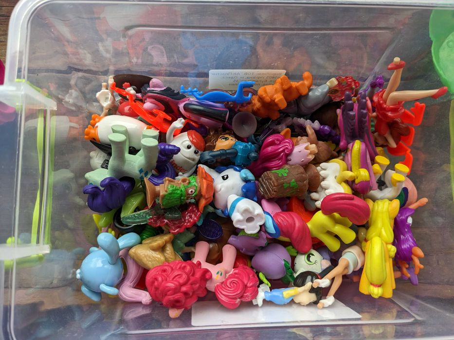 Іграшки дитячі, для ляльки, аптечка, магазин щ касою і грошима інші