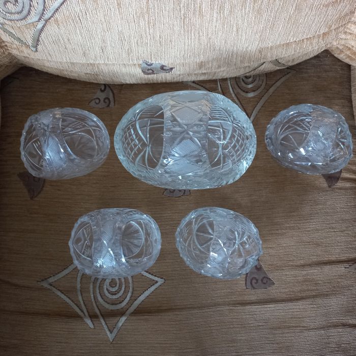Zestaw kryształowych koszyków