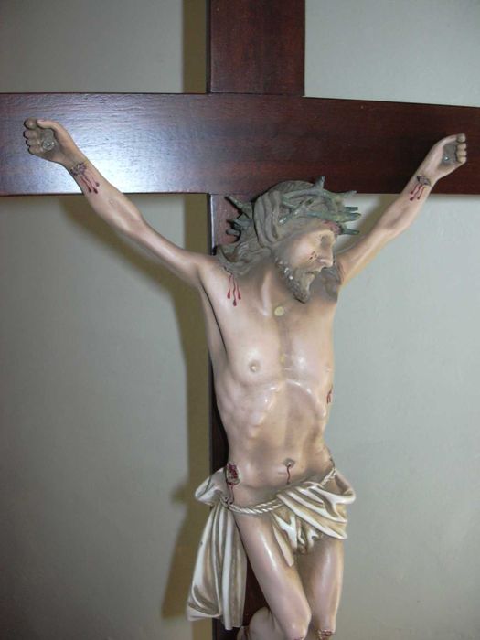 Crucifixo em madeira