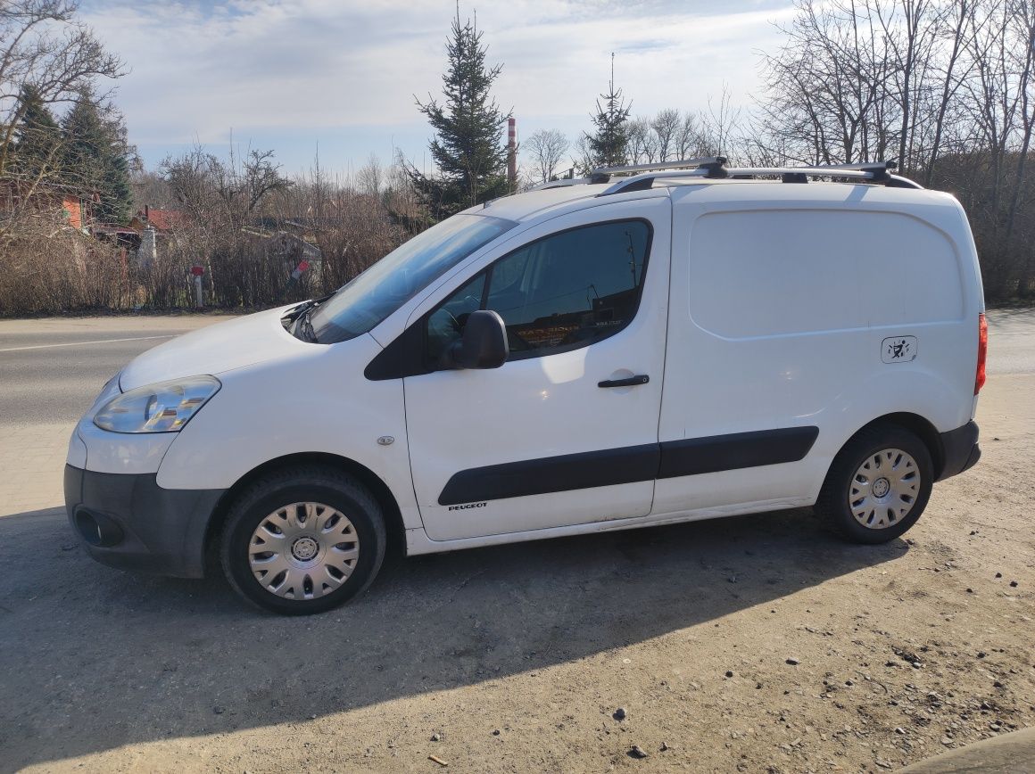 Peugeot Partner 12r 1.6hdi dostawczak 3osob hak klima kręci nie odpala