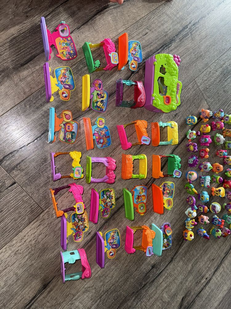 Giga kolekcja MojiPops, 102 figurki 24 domki kolekcjonerskie unikaty