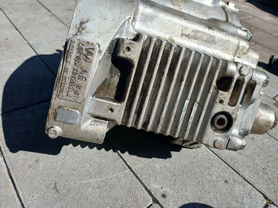 Роздатка фольцваген Т5