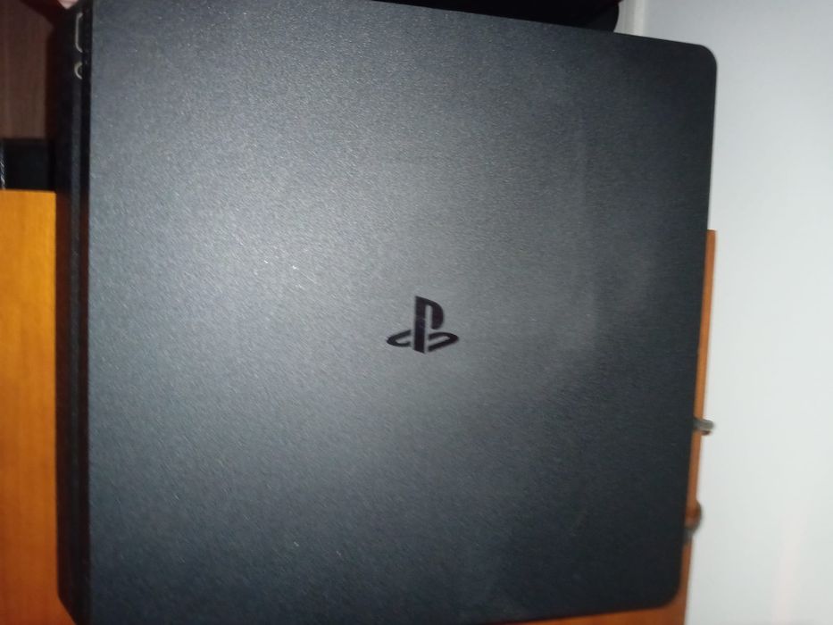 Playstation 4 em perfeitas condições