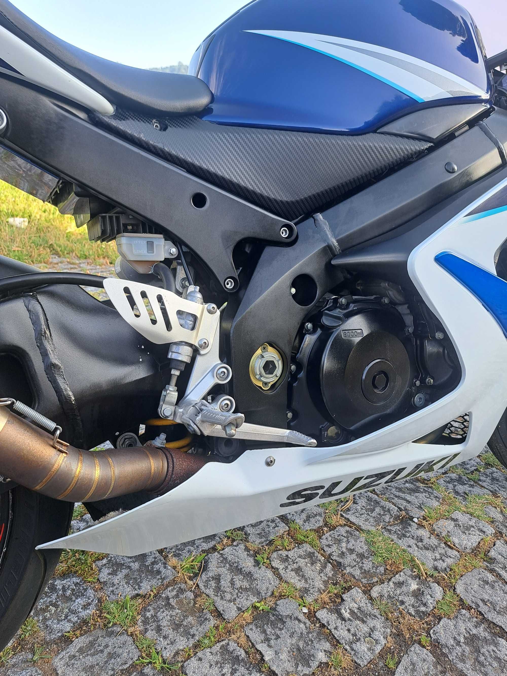 Suzuki gsxr 1000 k6 impecável