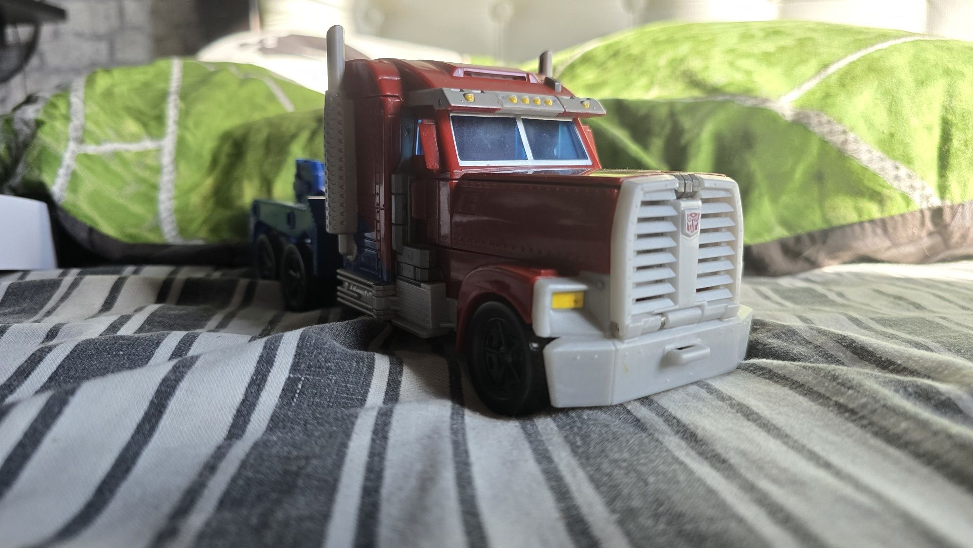 Transformers prime Optimus